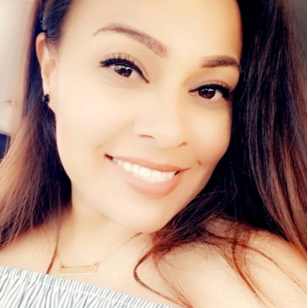 Meet your Posher, Chabela